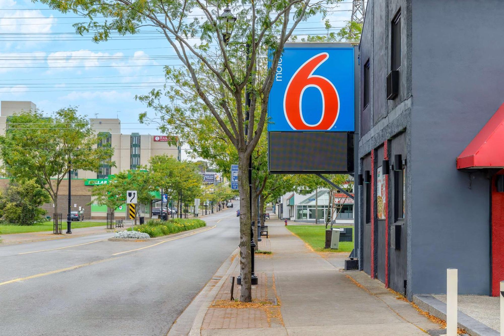 Motel 6 Niagara Falls, On Near The Falls المظهر الخارجي الصورة